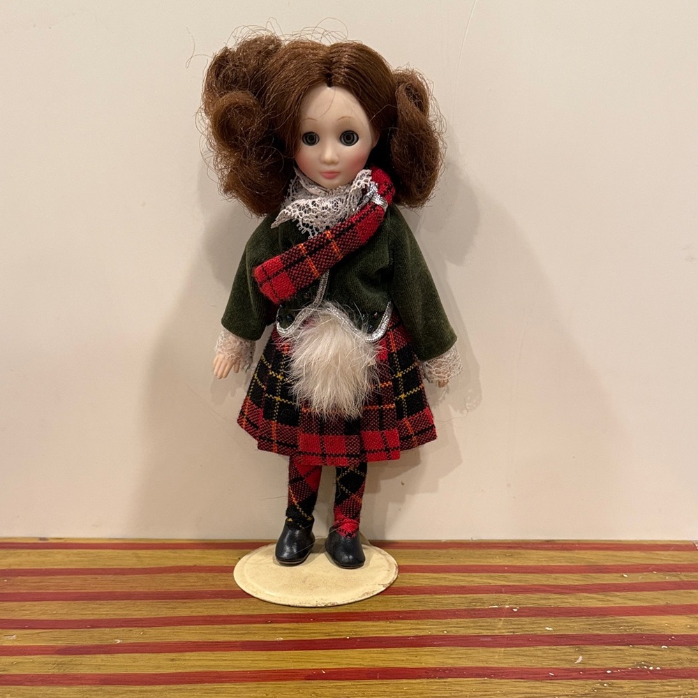 Suzanne Gibson Plaid Dress Doll with Green Top on stand 12:5